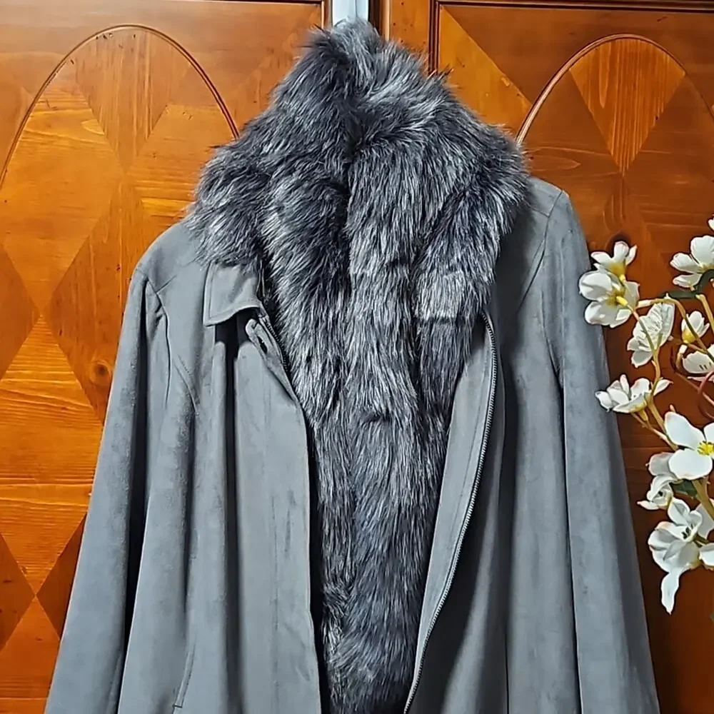 HALSTON Microfiber Zipper Coat with Matching Faux Fur Scarf Wrap
